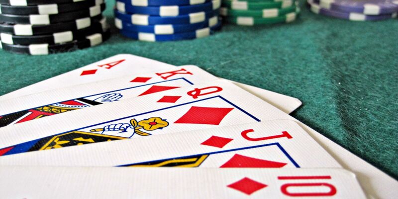 Chơi game ảo, ăn tiền thật